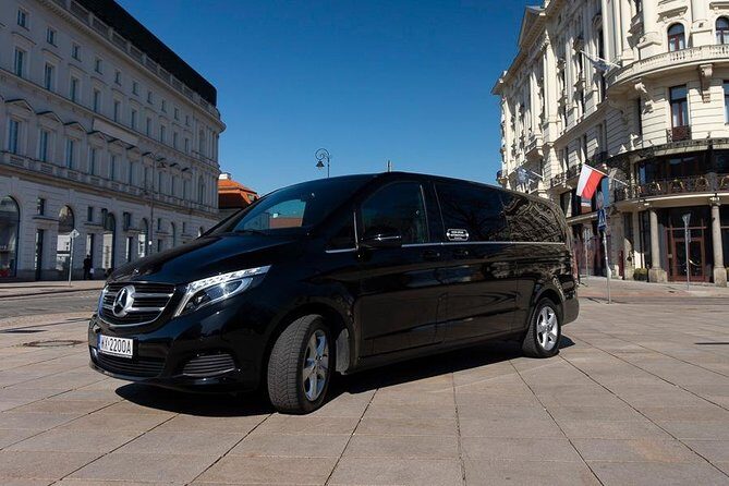 Czestochowa - Full Day Tour from Warsaw by private car - What “private guide in English” changes for your experience