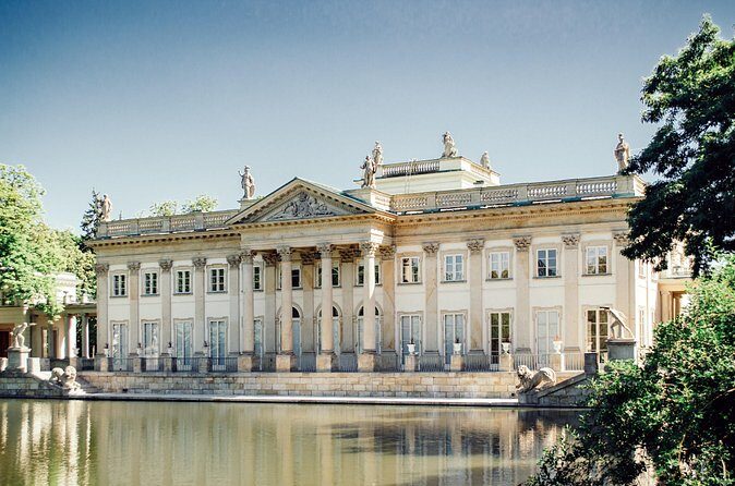 Discover Warsaw’s most Photogenic Spots with a Local - Stop 3: A Serene Park Break When You Need Calm Photos