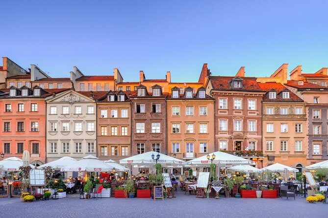 Discover Warsaw’s most Photogenic Spots with a Local - Stop 1: Old Town Square for Postcard-Ready Compositions