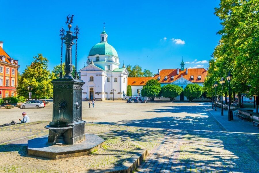 Family Tour of Warsaw Old Town with Fun Activities for Kids - The 4-hour option: Copernicus Science Centre plus skip-the-line