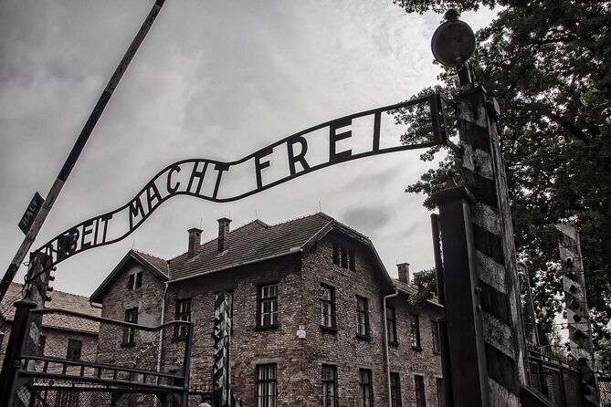 From Warsaw: Auschwitz-Birkenau Tour with Premium Train Transportation - Krakow to Auschwitz: how the handoff and headsets help