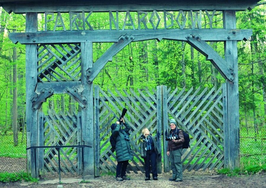 From Warsaw: Small-Group Tour to Bialowieza National Park - The oldest building in Białowieża: a wooden manor with many lives