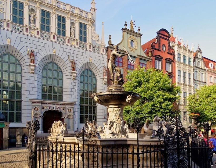 From Warsaw: Tour to Malbork Castle and Gdansk or Sopot - Price and Value for a 17-Hour Malbork Plus Coastal Day