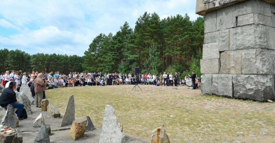 From Warsaw: Treblinka Extermination Camp Private Tour - The prisoner uprising: resistance inside the unthinkable