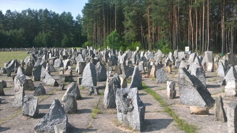 From Warsaw: Treblinka Extermination Camp Private Tour - Price and value: what $333 per person buys you