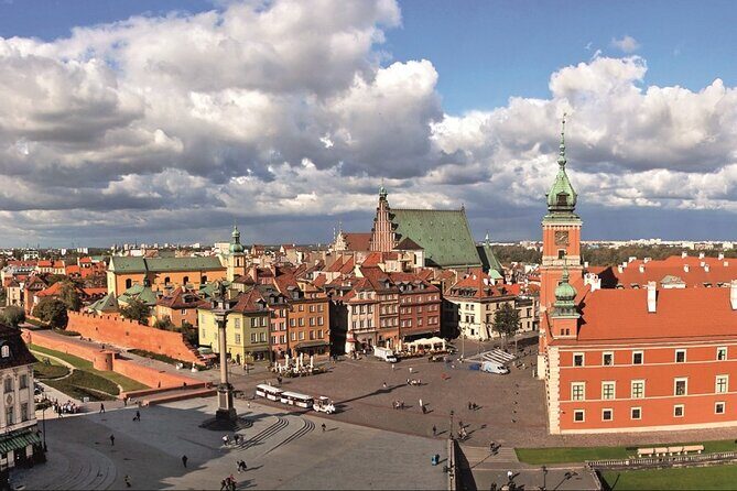 Half-Day Warsaw Layover Tour by Minivan with Airport Pickup - Warsaw Rising Museum: a short visit with a heavy theme
