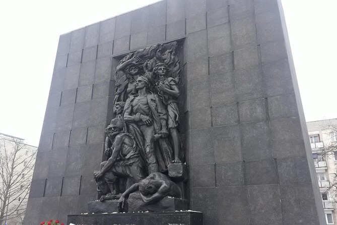 Jewish heritage in Warsaw - Stop 6: Jewish Historical Institute and the Judaistic Library traces