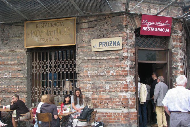 Jewish Warsaw - The preserved commercial street on Ulica Prozna