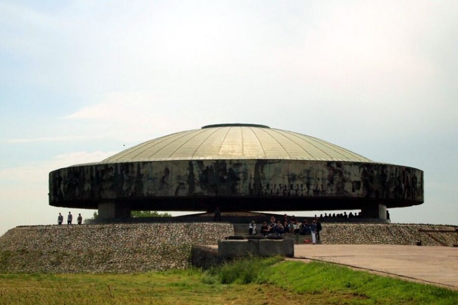 Lublin & Majdanek Small-Group Tour from Warsaw with Lunch - FAQ