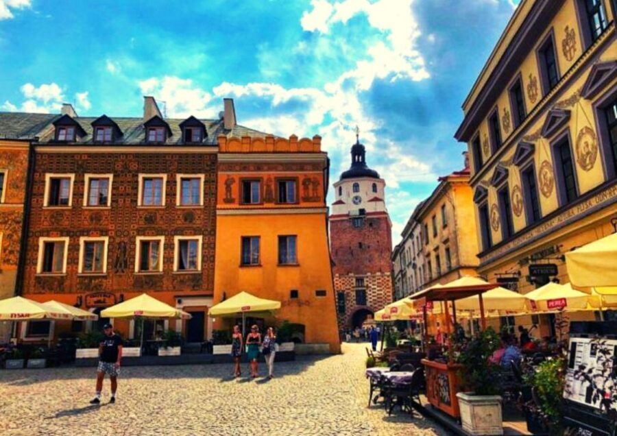 Lublin & Majdanek Small-Group Tour from Warsaw with Lunch - Why This Warsaw to Lublin Route Makes Sense