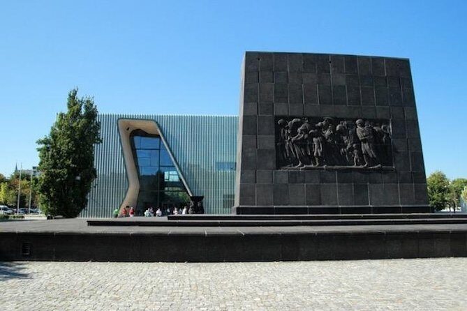 Private Tour: Warsaw Ghetto with a local Historian - Why a local historian matters at Warsaw Ghetto sites