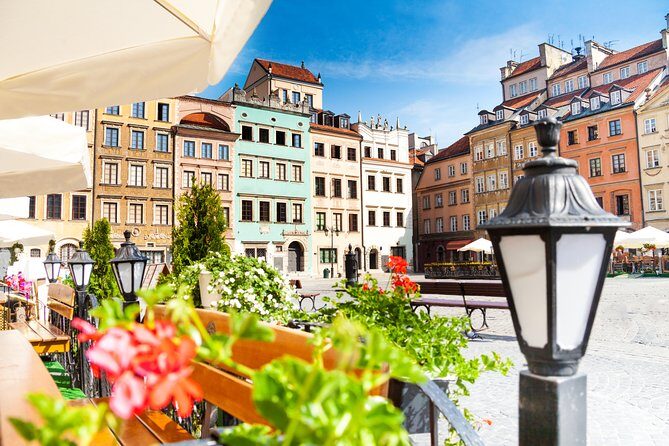 Private Warsaw City Tour with social-distance bus - Why this private, social-distance bus tour is so useful