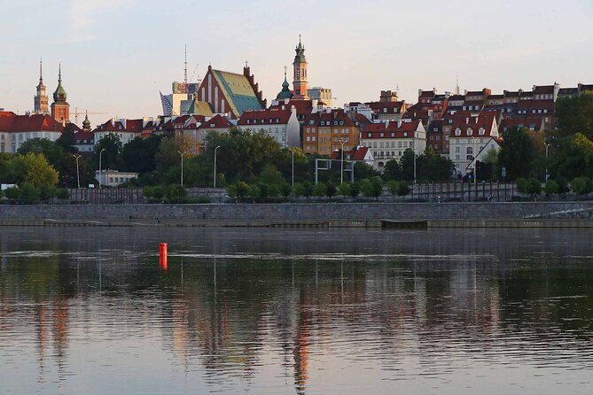 Rental of Motorboat for 5 on Vistula in Warsaw no Licenses Needed - Key things to know before you go