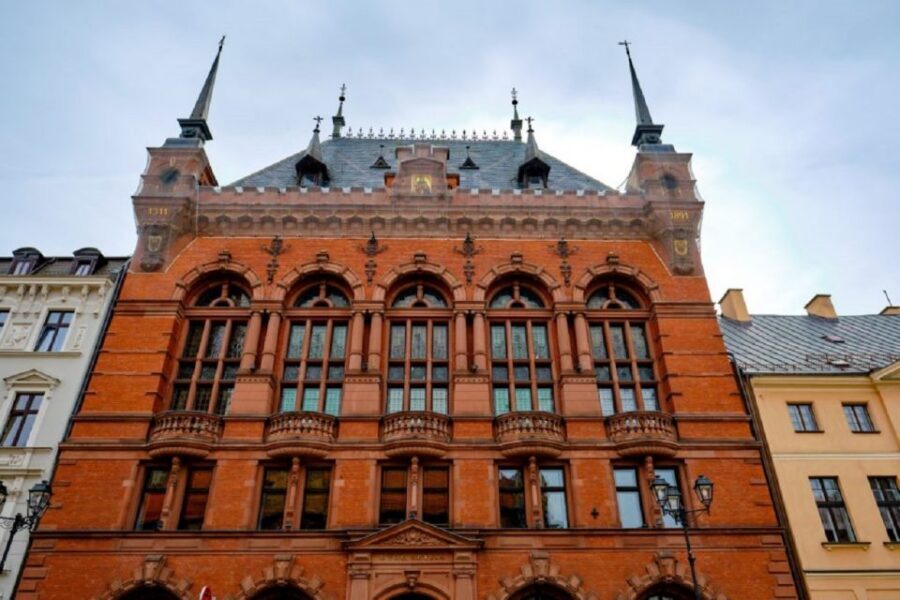 Small-Group Tour from Warsaw to Torun with Lunch - The one museum stop: gingerbread, Copernicus, planetarium, or ethnographic