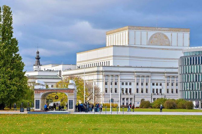 Warsaw at War 1939-1945: A Self-guided Audio Tour - Why a Self-Guided War Walk Fits Warsaw So Well
