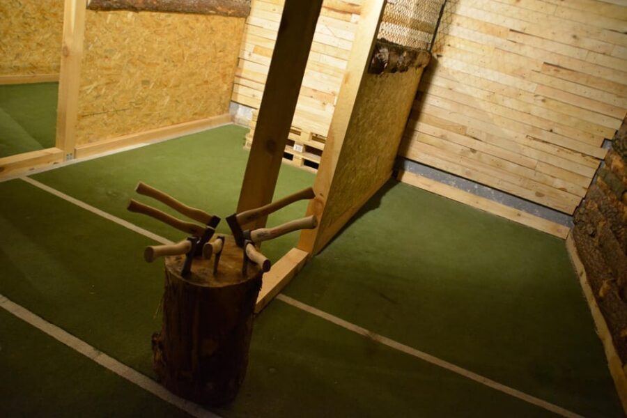 Warsaw: Axe Throwing Experience - Between Throws: The Bar Break With Snacks and Drinks