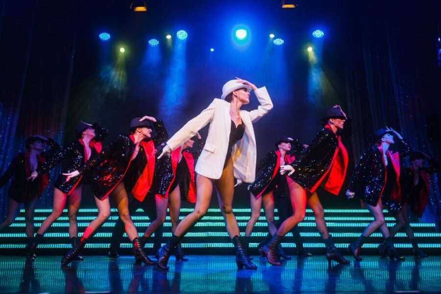 Warsaw: Dinner Show at Sabat Theatre - Booking and timing: what to know before you commit