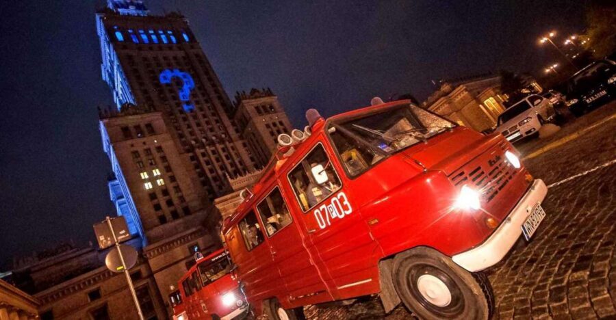 Warsaw: Evening History and Pubs Tour by Retro Minibus - Grzybowski Square Sets the Tone for 20th-Century Warsaw