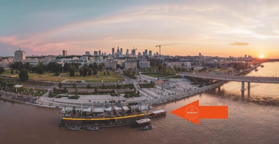 Warsaw: Evening Vistula Cruise with Welcome Drink - The evening route: bridges, boulevards, and reflections