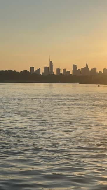 Warsaw: Explore the Vistula on Its Longest Speedboat Route - The high-speed segment: sharp turns, waves, and full acceleration