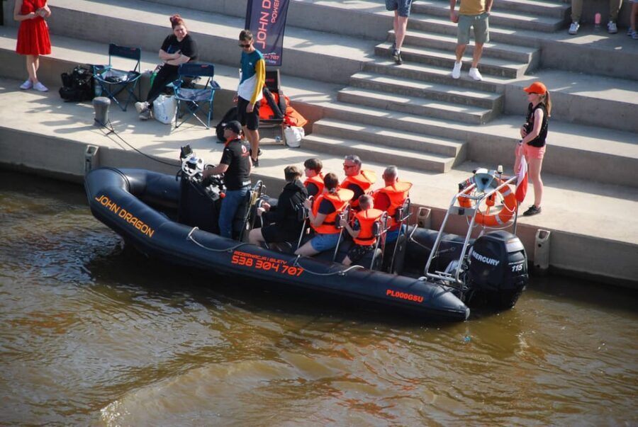 Warsaw: Explore the Vistula on Its Longest Speedboat Route - Old Town and Royal Castle viewpoints from the water