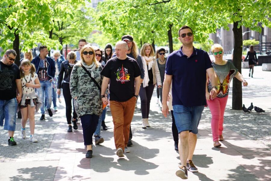 Warsaw: Highlights Guided Retro Bus Tour - Price and logistics: does $41 feel fair for 150 minutes?
