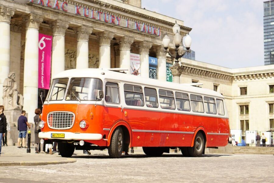 Warsaw: Highlights Guided Retro Bus Tour - Return to PKiN and the last stories you’ll remember