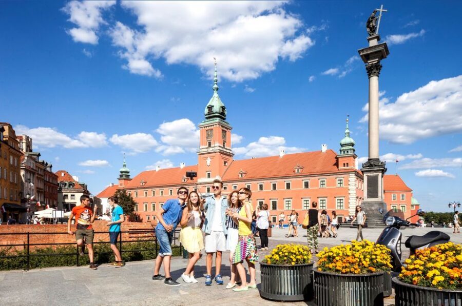 Warsaw: Old and New Town Private Walking Tour - WWII memory and Warsaw’s rebuild: Krasinski Palace, Supreme Court, and the Uprising monument