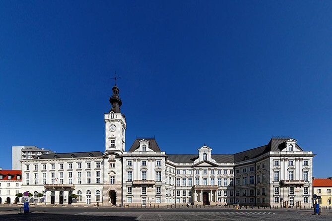 Warsaw Old Town with Royal Castle + Royal Route: PRIVATE TOUR /inc. Pick-up/ - Should you book this private Warsaw Old Town with Royal Castle tour?