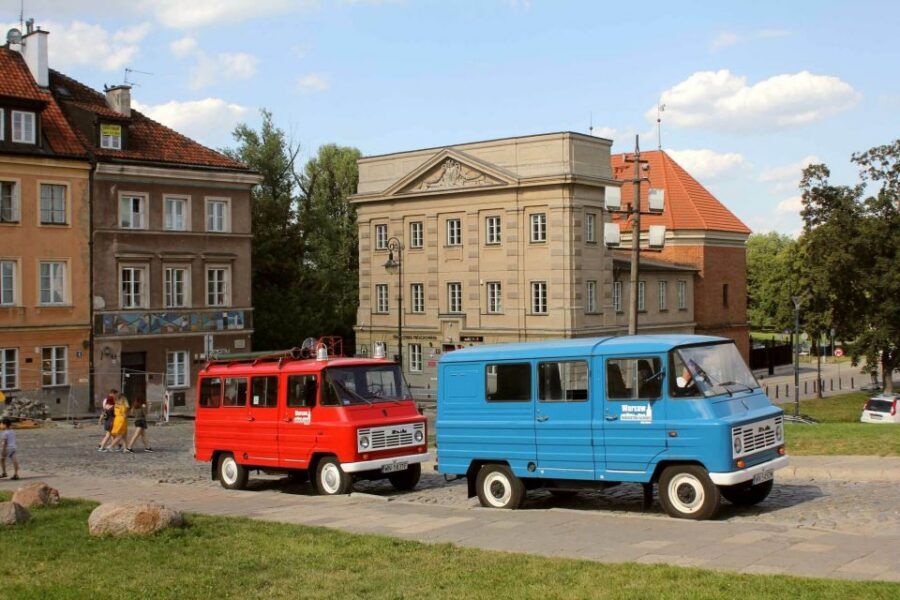 Warsaw: the Best of the City Private Tour by Retro Minibus - Praga’s courtyards and the feeling of pre-war Warsaw
