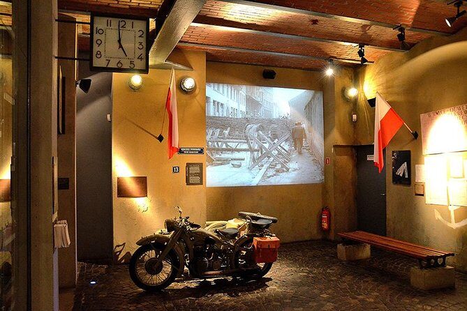 Warsaw Uprising Museum (1944) + POLIN Museum: PRIVATE TOUR /inc. Pick-up/ - Audio Guides and the Option to Add Licensed Guides