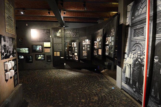 Warsaw Uprising Museum (1944) + POLIN Museum: PRIVATE TOUR /inc. Pick-up/ - Timing and How to Plan Your 4 Hours