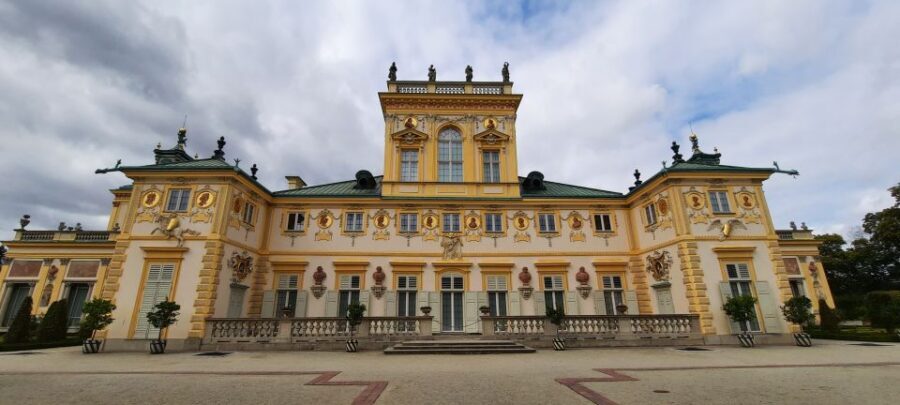 Wilanów Palace: 2-Hour Guided Tour with Entrance Tickets - Why Wilanów Palace gets called the Polish Versailles